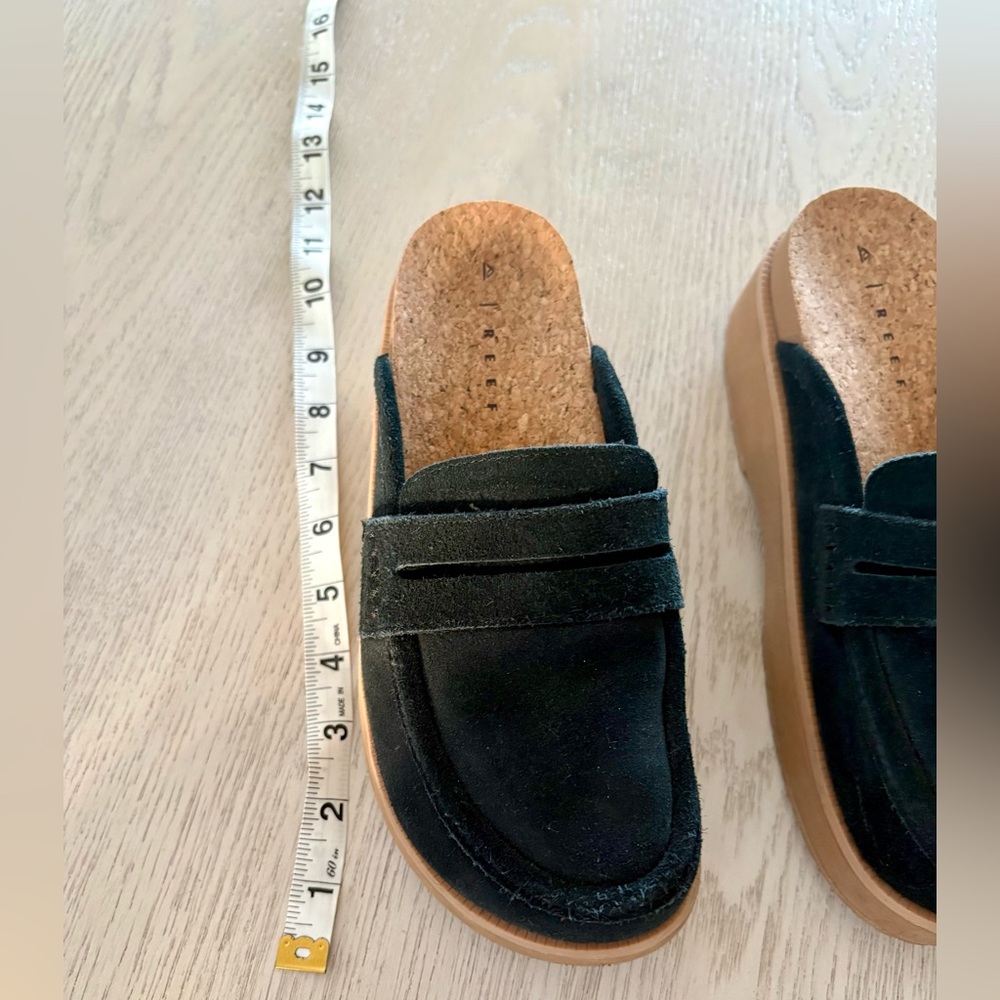 Reef Vista Liana Black Suede Loafer Mule - Women Size 6 - Picture 10 of 11